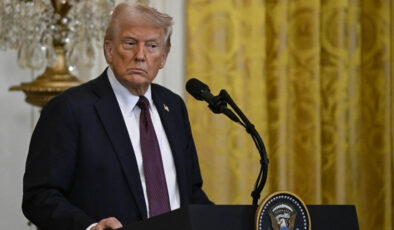 Trump yönetimi, Harvard ile olan sözleşmeleri iptal ediyor