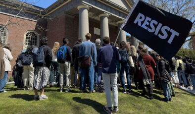 Trump’tan Harvard’a: “Yöntemlerininizi değiştirin…”