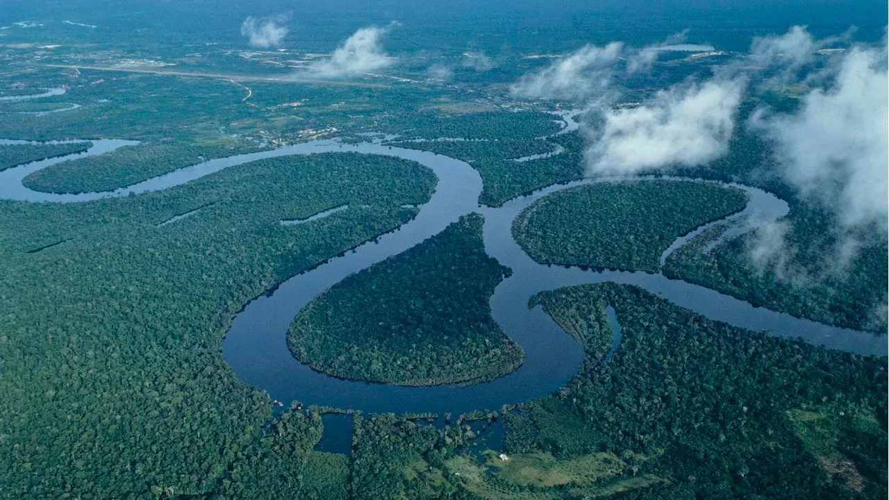 Turist teknesine silahlı baskın: Banka hesapları boşaltıldı