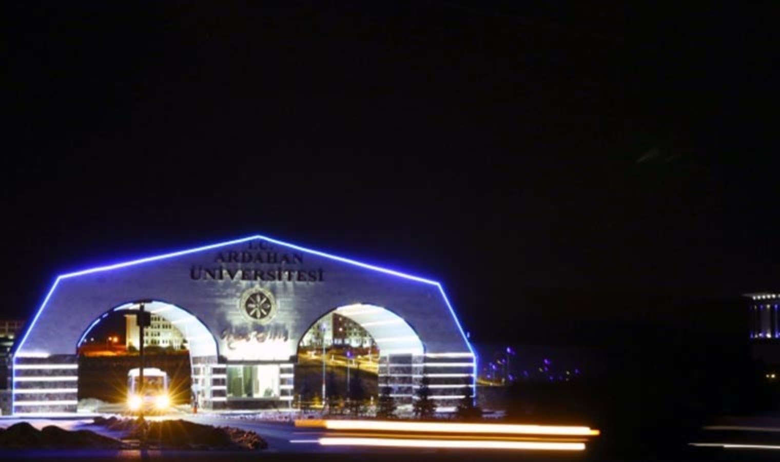 Üniversiteden öğrencilere uyarı: ‘Kampüste ayı görüldü’