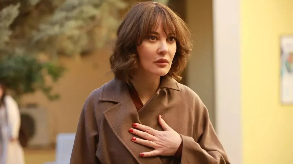 Uzak Şehir’in Mine’si gerçekte de cesur çıktı! “Bu pozlara Cihan bile düşer”