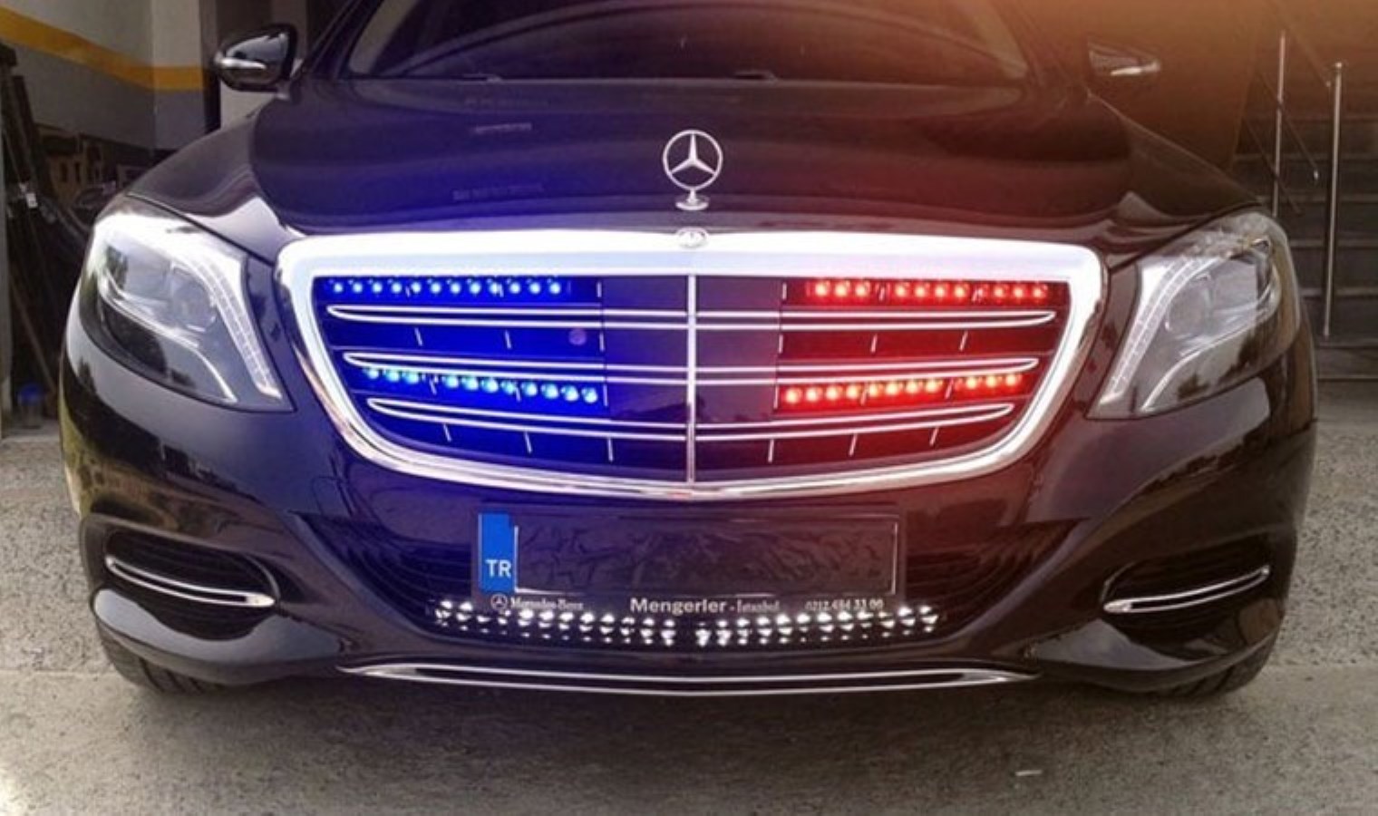 ‘Valinin yeğeniyim’ diyen çakarlı sürücü yakayı ele verdi