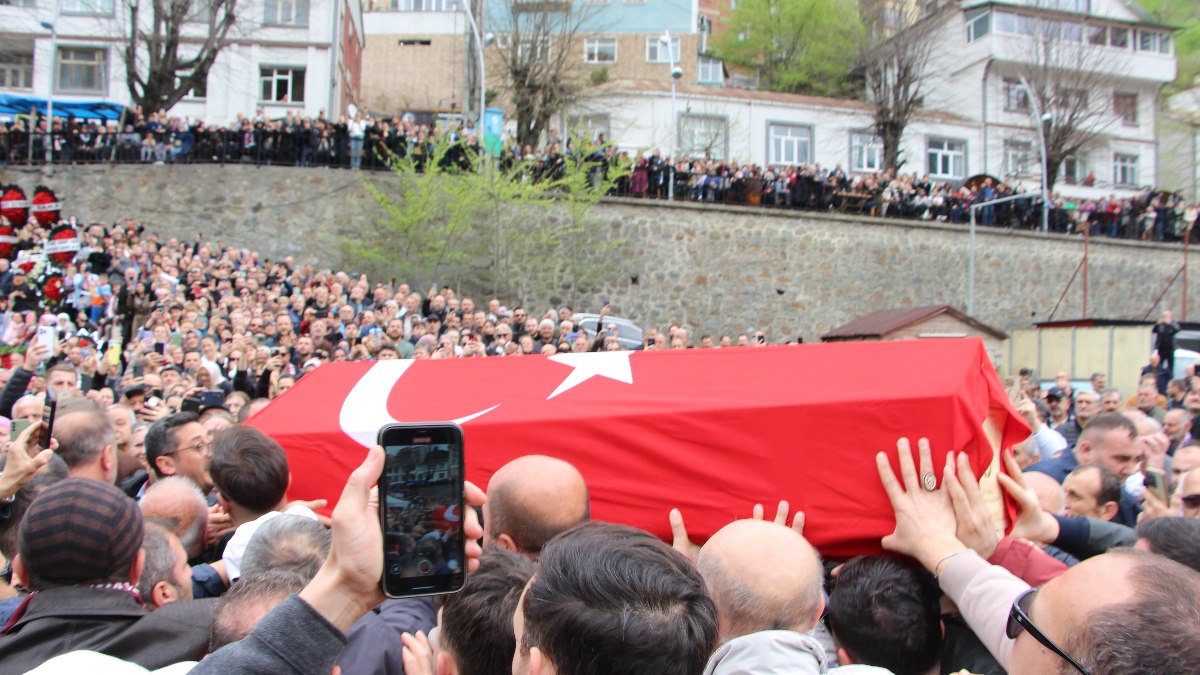 Volkan Konak, Maçka’da son yolculuğuna uğurlanıyor