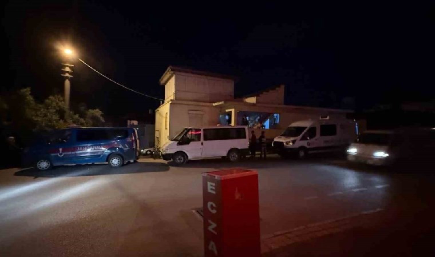 Yalnız yaşayan kadın evinde ölü bulundu