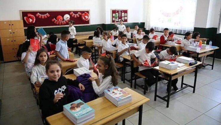 Yarın (29 Mayıs Perşembe) İstanbul’da okullar tatil mi? Yarın resmi tatil mi?