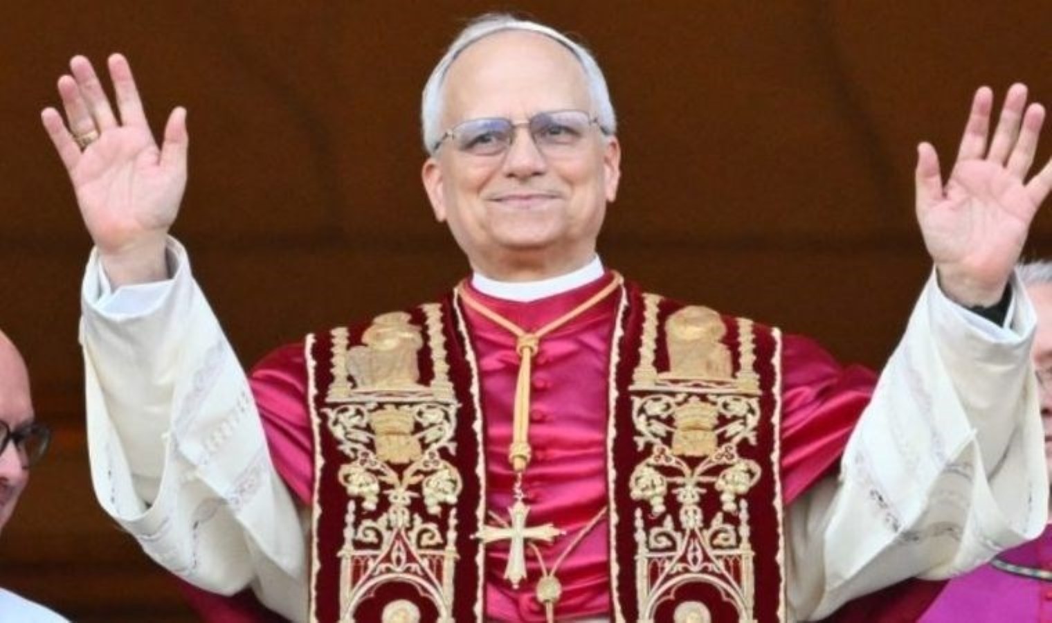 Yeni Papa 14. Leo’nun göreve başlayacağı tarih belli oldu