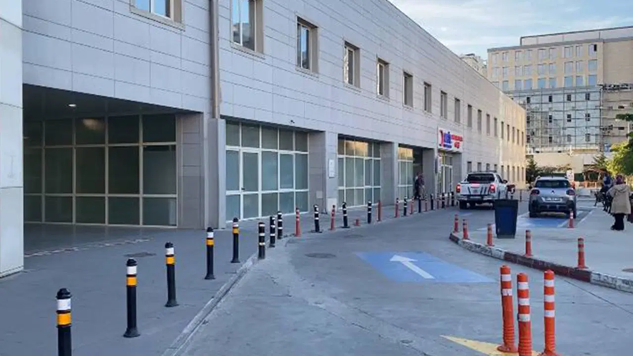 Yer Beylikdüzü… Husumetlisini hastane bahçesinde silahla vurdu