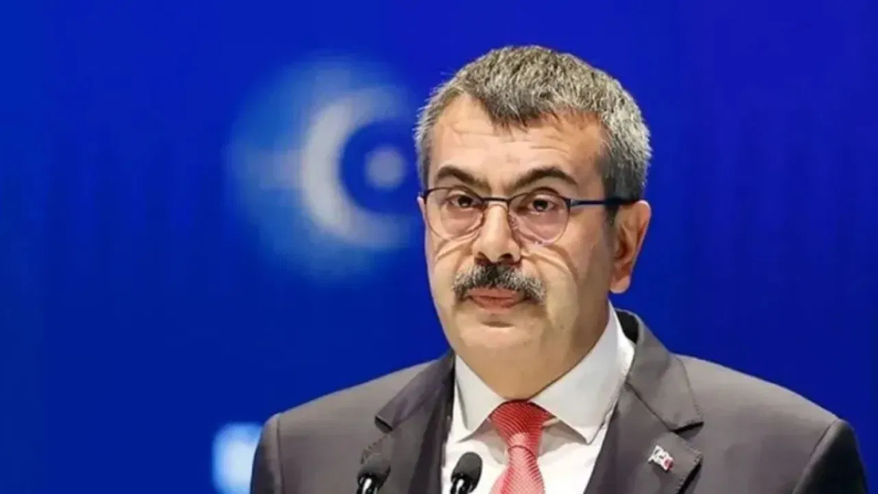 Yusuf Tekin, 4+4+4 sisteminde değişiklik iddialarına ilişkin konuştu: “Bakanlık olarak hazırlık içerisinde değiliz, izliyoruz”