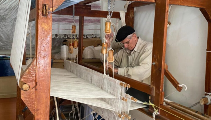 62 yıllık dokumacı İsmail Yanık, el emeklerini sanata dönüştürüyor