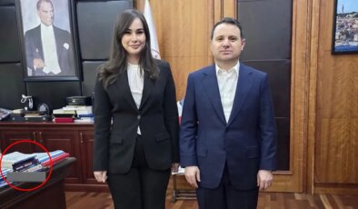 Akın Gürlek’in odasında ‘Murat Ağırel’ ayrıntısı: ‘Kirli Çark’ kitabı masasında!