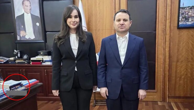 Akın Gürlek’in odasında ‘Murat Ağırel’ ayrıntısı: ‘Kirli Çark’ kitabı masasında!