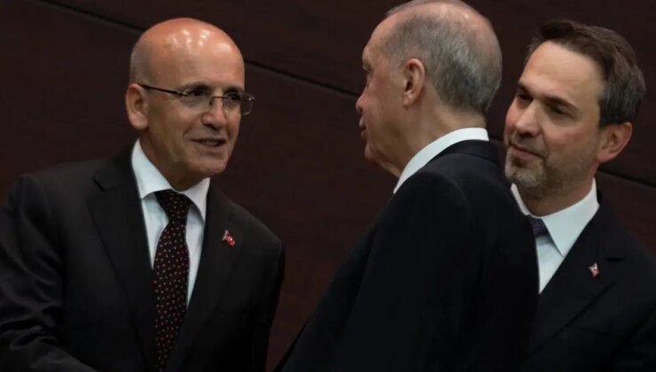 AKP’li Şamil Tayyar, Mehmet Şimşek’i eleştiren gazeteleri paylaştı: ‘Ciddiye almak lazım’