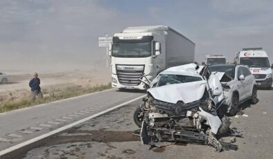 Aksaray’da kum fırtınası çıktı, zincirleme kaza meydana geldi: Çok sayıda yaralı var