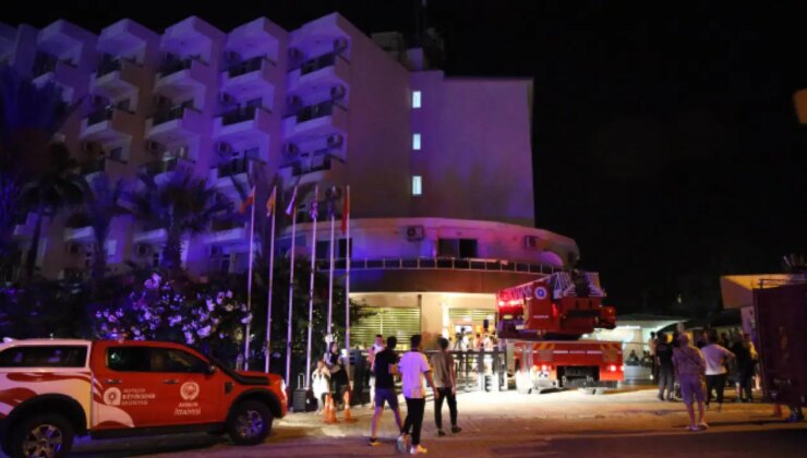 Antalya’da 5 yıldızlı otelde yangın: Yüzlerce turist tahliye edildi!