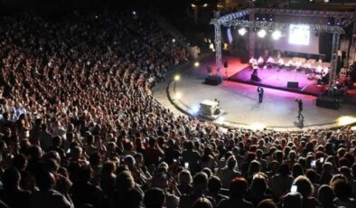 Antik tiyatrolarda iptal edilen konserler: Bakan’a ‘İmamoğlu’na destek’ sorusu