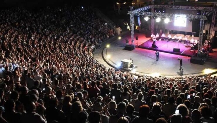 Antik tiyatrolarda iptal edilen konserler: Bakan’a ‘İmamoğlu’na destek’ sorusu