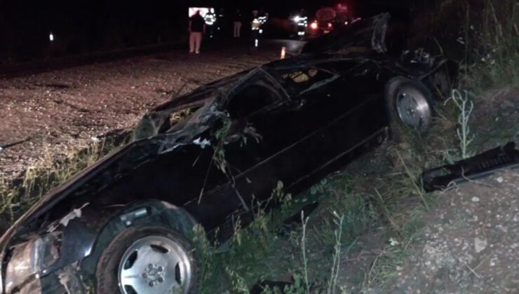 Araç şarampole devrildi: 5 kişi yaralandı