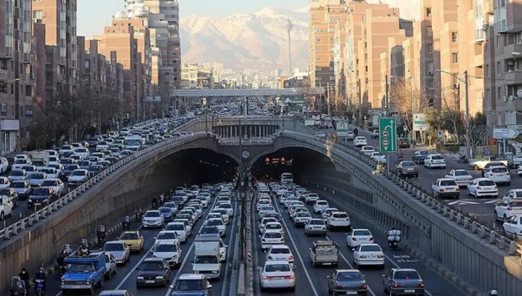 Ateşkes sonrası Tahran’a dönüşler nedeniyle yoğun trafik oluştu