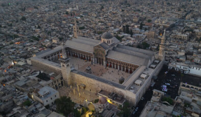 Baas rejiminin yıkılması sonrası Suriye’de ilk Kurban Bayramı namazı kılındı