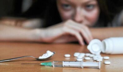 Bağımlılıklarda ‘akran çevresi’ yüzde 80 oranında etkili