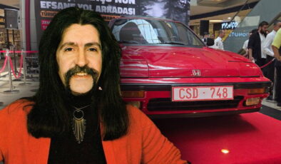Belçika’dan Türkiye’ye getirmeyi başardılar! Barış Manço’nun kırmızı otomobili görücüye çıktı