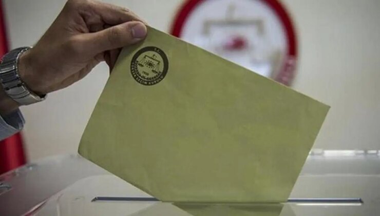 ‘Bu pazar seçim olsa…’: CHP zirvede, üçüncü parti değişti!