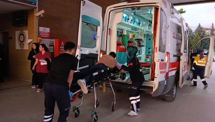 Bursa’da ortalık karıştı! 2 grup arasında bıçaklı-sopalı kavga: 4 yaralı