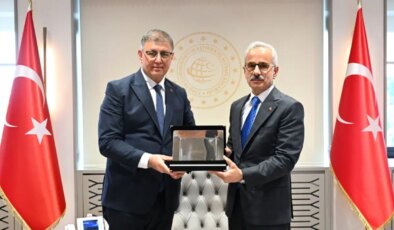 Cemil Tugay’dan Bakan Uraloğlu’na ziyaret