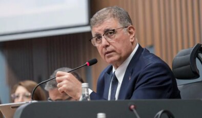 Cemil Tugay’dan ‘TİS’ açıklaması! Eleştirilere yanıt verdi: ‘Düşmanca tavır suçlamaları suistimaldir!’