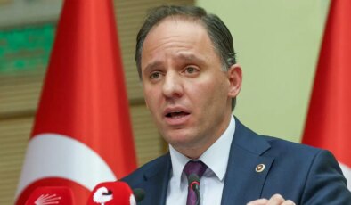 CHP’li Deniz Yavuzyılmaz, AKP İstanbul İl Başkanlığı’na tahsis edilen 59 aracın bilgilerini açıkladı: İçişleri Bakanı Ali Yerlikaya’ya seslendi!