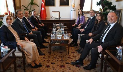 DEM Parti ve AKP arasında çatlak: ‘Çağrılara kulak tıkandı’