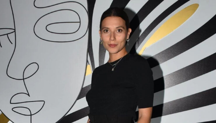 Deniz Bulutsuz sessizliğini bozdu