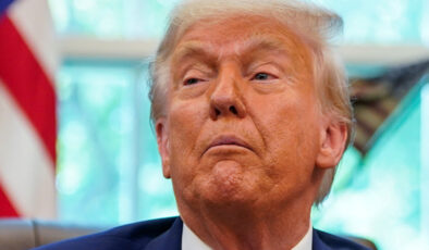 Donald Trump iki haftaya kadar ülkelere tarife mektupları göndereceklerini söyledi