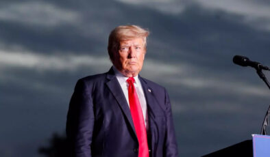 Donald Trump’ın yeni resmi portresi paylaşıldı