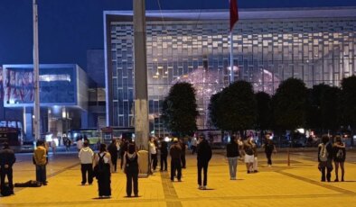 ‘Duran Adam’ eyleminde gözaltına alınan 19 genç hakkında dava açıldı