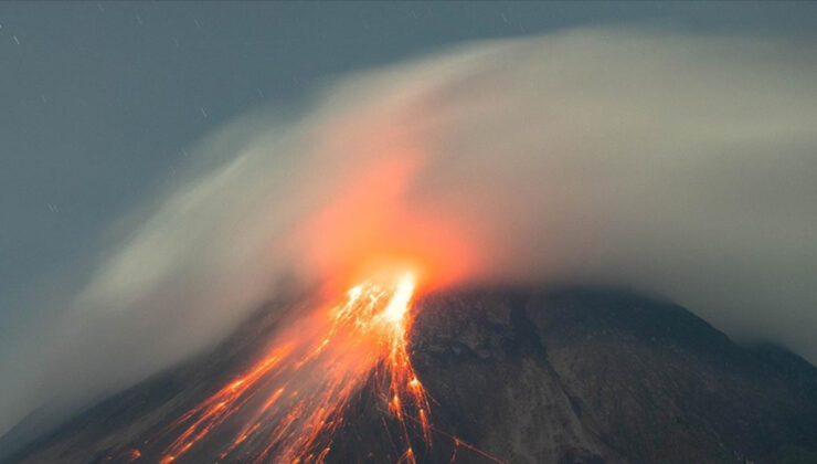 Endonezya’daki Lewotobi Laki-Laki Yanardağı’nda patlama