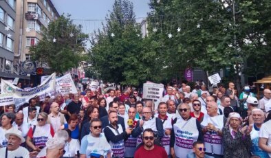 Engelli yurttaşlar hakları için yürüdü: ‘Saraya değil, engelliye bütçe’