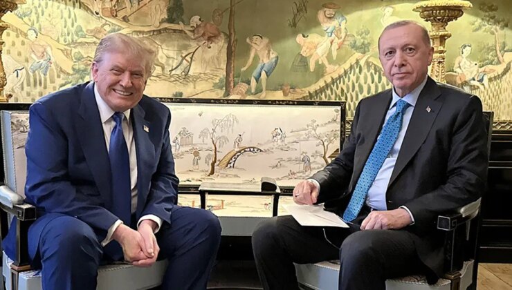 Erdoğan-Trump bir arada! AKP’li Cumhurbaşkanı’nın elindeki zarfta ne var?