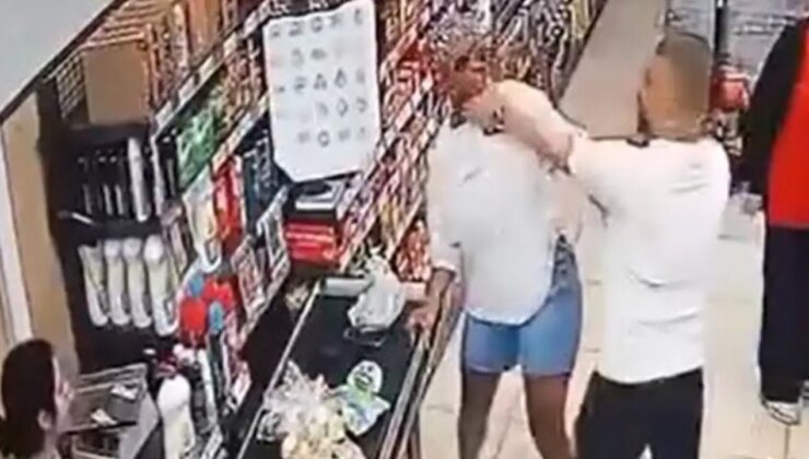 Esenyurt’ta kasa tartışmasında kadını çocuğunun yanında darbetti!