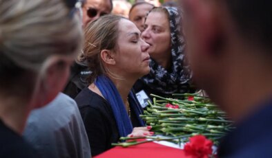 Ferdi Zeyrek’in eşi Nurcan Zeyrek’ten yürek burkan paylaşım: ‘Nereden bilecektim son fotoğrafımızı çektiğimizi…’
