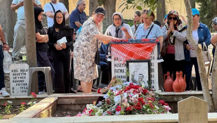 Ferdi Zeyrek’in mezarına ziyaretçi akını: ‘Onun gibisi bir daha gelmez’