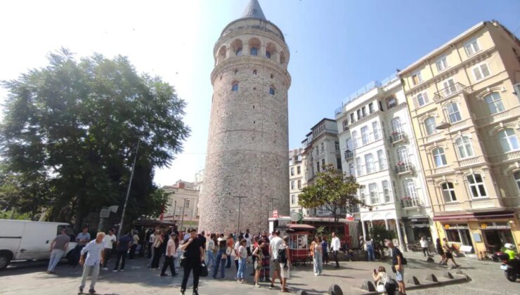 Galata Kulesi’nden düşen kişi hayatını kaybetti