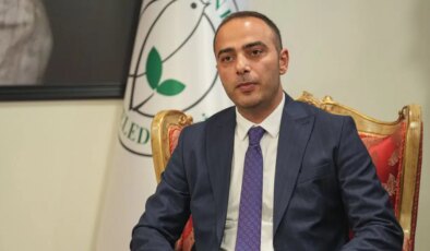 Gaziosmanpaşa Belediye Başkanvekili seçilen Eray Karadeniz Atatürk portresini de kaldırmış!