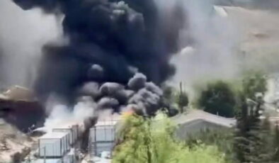 Gaziosmanpaşa’da işçilerin kaldığı konteynerde yangın