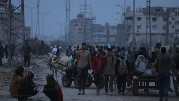 Hayatın durduğu Gazze’de halk Netzarim bölgesine ilerliyor