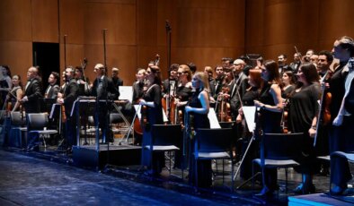 İFD’nin 80’inci yıldönümü, AKM’de tiyatro, dans ve müzikle kutlandı: Shakespeare’in rüyası