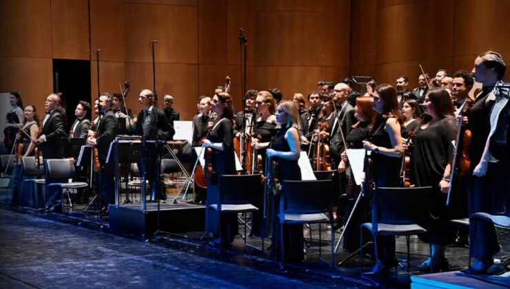 İFD’nin 80’inci yıldönümü, AKM’de tiyatro, dans ve müzikle kutlandı: Shakespeare’in rüyası