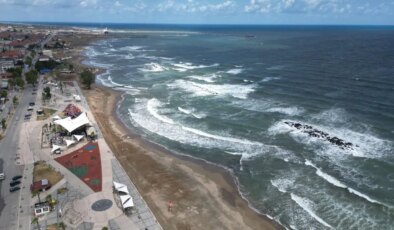 İki kentte denize girmek yasak