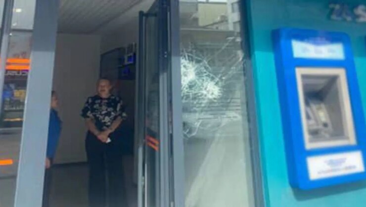 İstanbul’da çok sayıda banka ve işyerine taşlı saldırı: Şüpheli yakalandı!