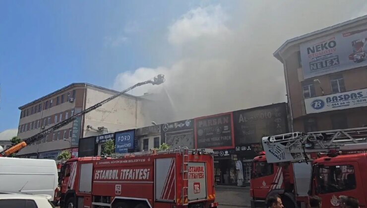 İstanbul’da sanayi sitesinde yangın: Bitişikteki dükkanlara da sıçradı!